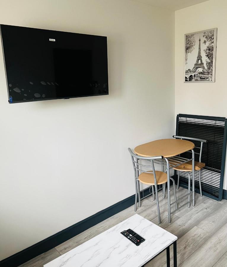Green Lantern, Private En-Suite Double Bedroom Aveley Exterior foto