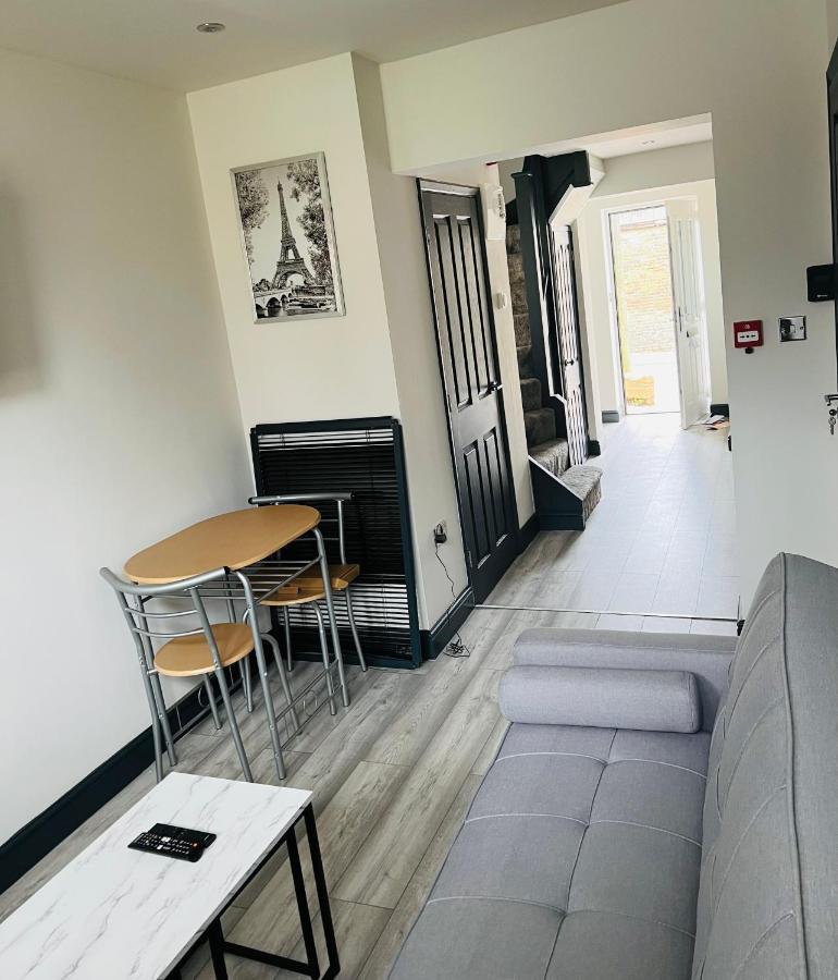 Green Lantern, Private En-Suite Double Bedroom Aveley Exterior foto